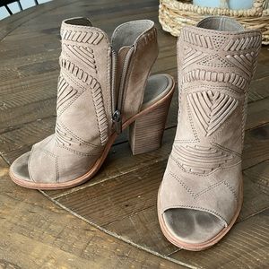 Vince Camuto Karinta Block Heel